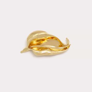 Lilly Brooch